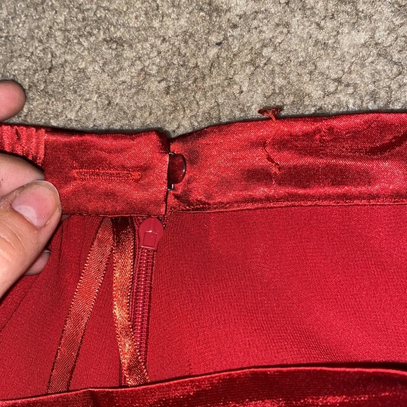 SATIN RED AND BRONZE SKIRT - Picture 3 of 7